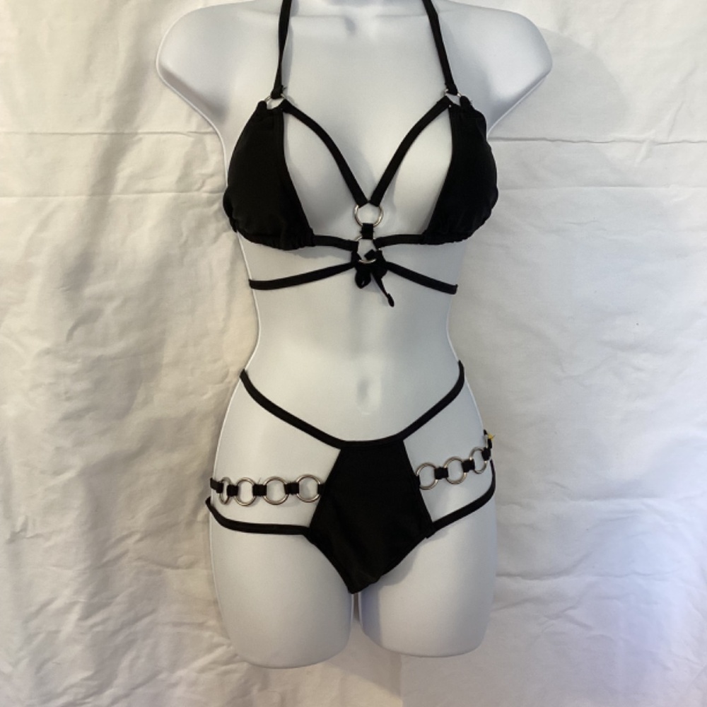 Bikini Set Halter Neck Chain Detail Swimsuit